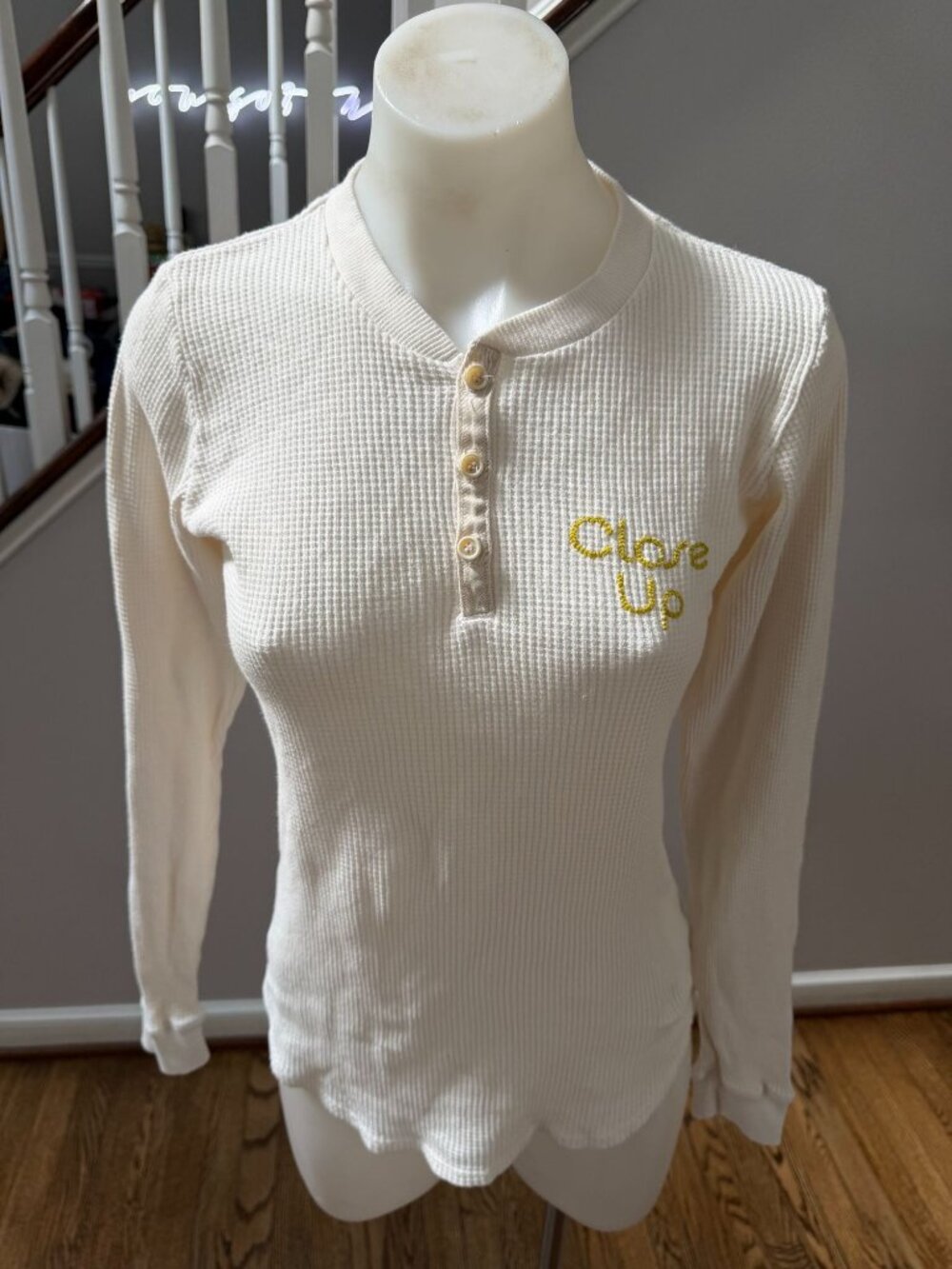MOTHER The Itty Bitty Goodie Thermal Close Up Waffle Henley Tee Size XS